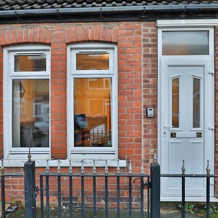 Devon St - Cozy Home, Free Easy Parking! Kingston upon Hull ภายนอก รูปภาพ