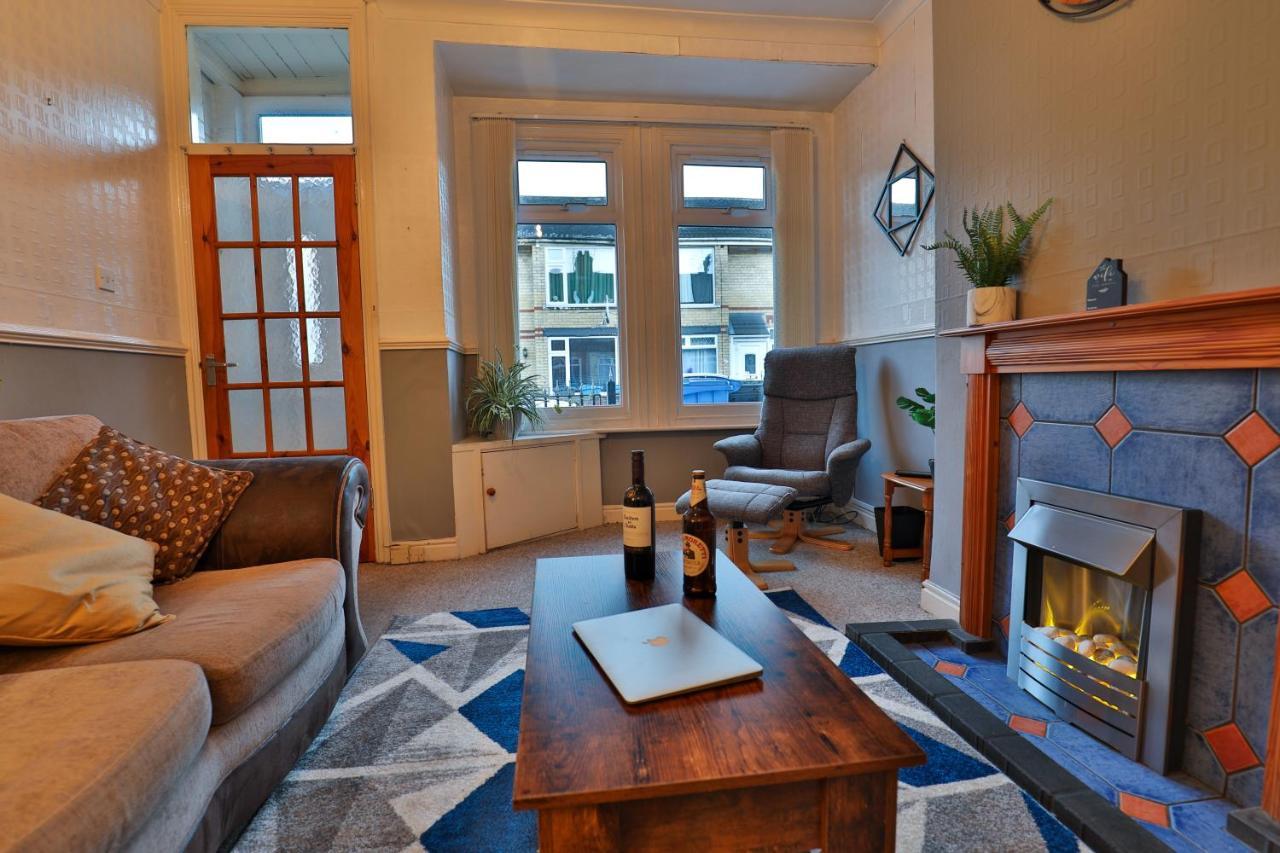 Devon St - Cozy Home, Free Easy Parking! Kingston upon Hull ภายนอก รูปภาพ